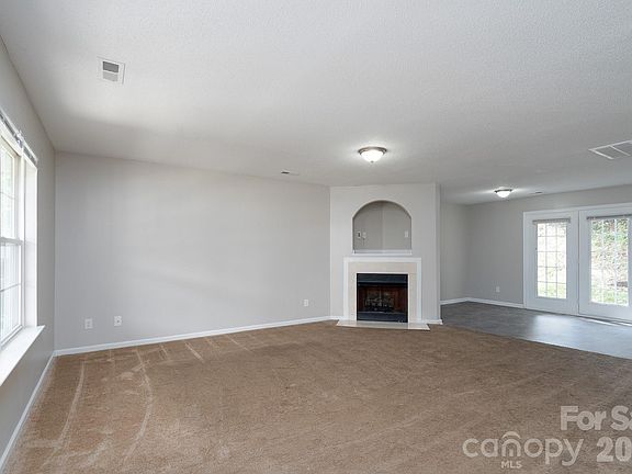 5th image of 8016 Bronze Pike Dr