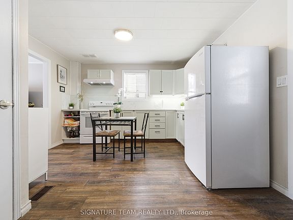 4th image of 2683 Round Lake Rd
