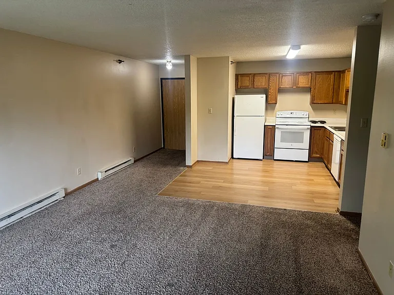 1201 E Bell Avenue — Photo 11