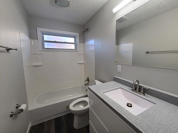4th image of 2267 Chapel Dr #2265