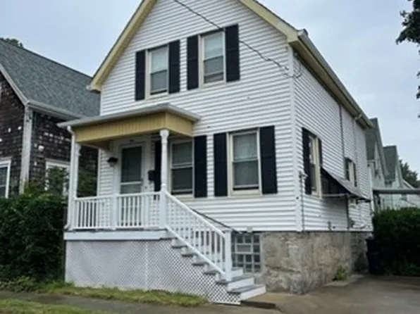 4 Waverly St, New Bedford, MA 02740