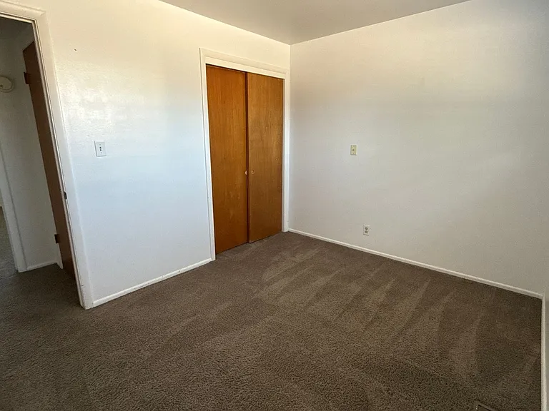 1585 S 800 E — Photo 8