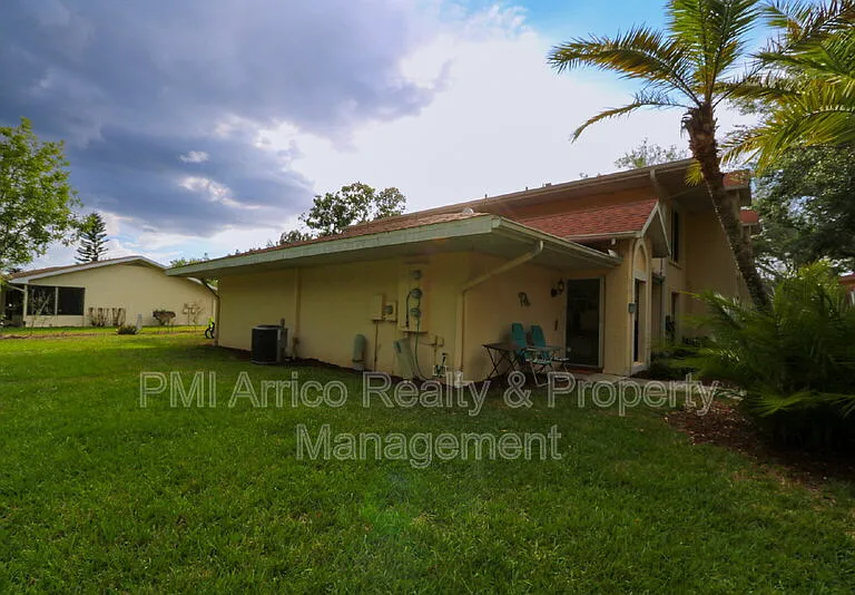323 Knottwood Ct — Photo 3