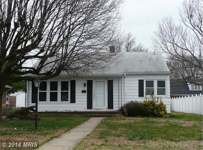 1st image of 5 Rose Hill Dr