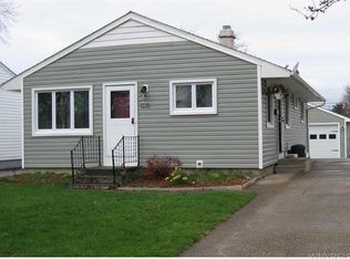 4862 Morgan Pkwy, Hamburg, NY 14075