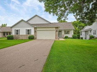 850 Woodduck Dr, Woodbury, MN 55125