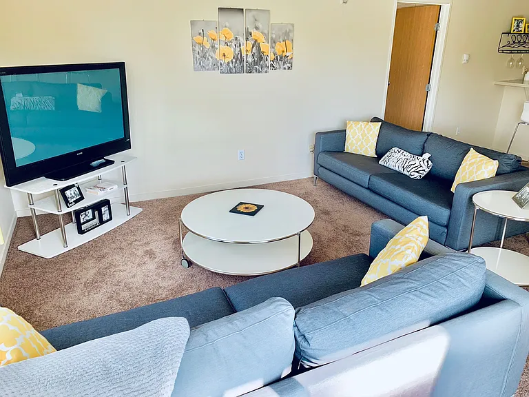 Arboretum Apartments — Photo 5