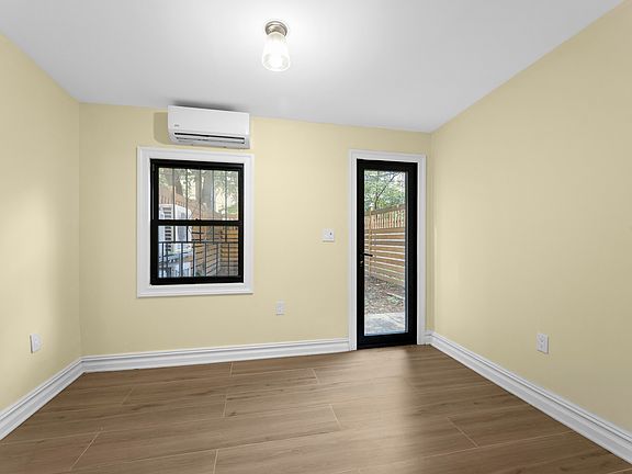 5th image of 310 Mac Donough St