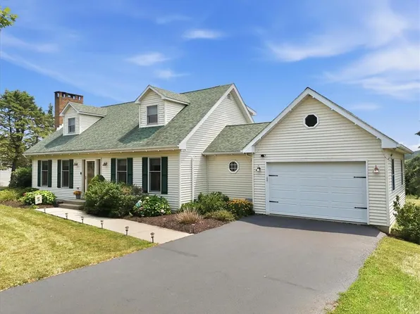 522 Green Ln W, Andreas, PA 18211