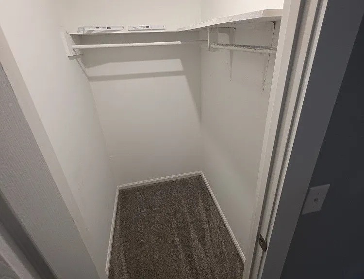 325 Cherry St — Photo 16