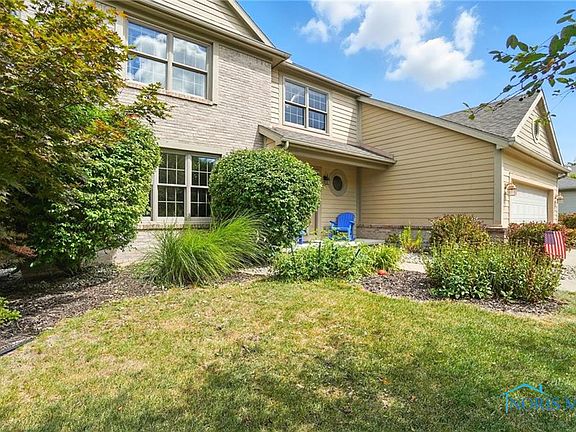 3rd image of 2053 Lexington Dr