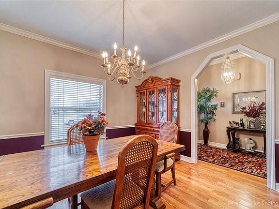 5th image of 4534 Sheryl Ln