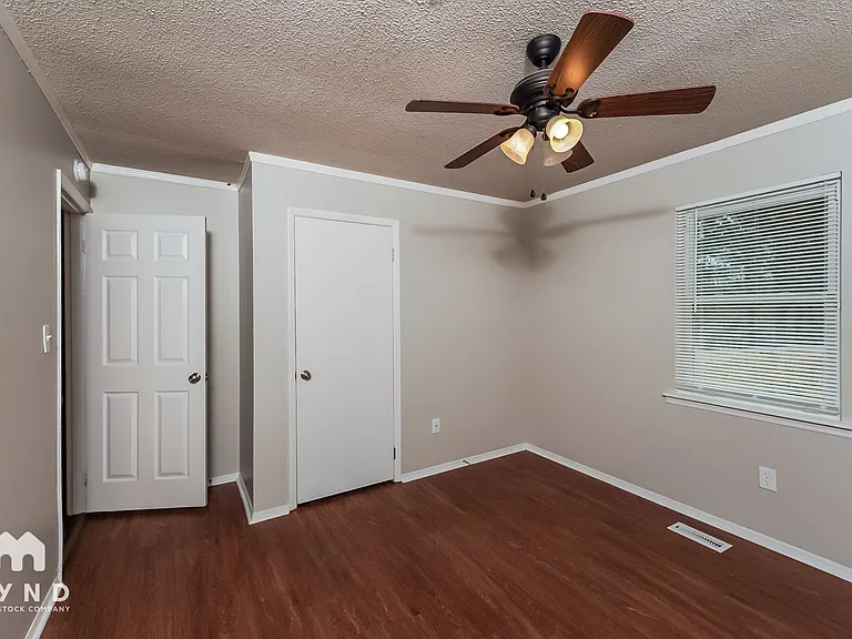 6538 Mountain Heights Rd — Photo 10
