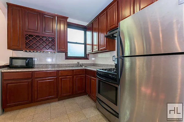 Rented by Highline Residential | media 16