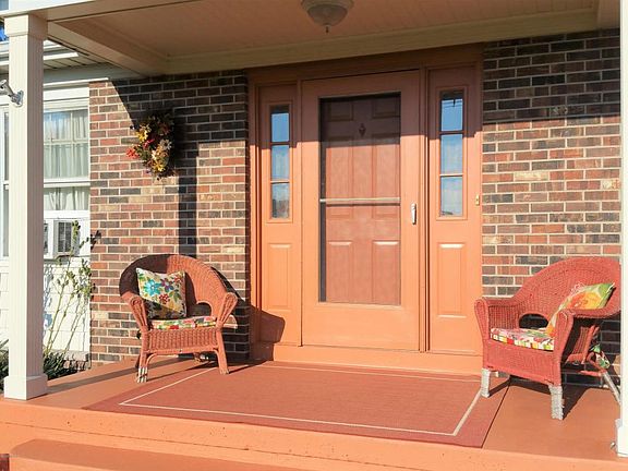 4th image of 8180 N 37th St