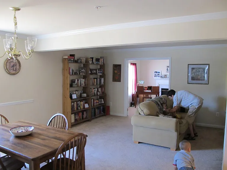 943 Monet Dr — Photo 7
