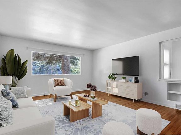3rd image of 528 SE 40th Ave NW