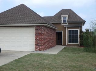 404 Braxton, Youngsville, LA 70592