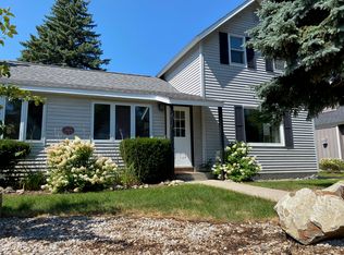 610 Pine St, Elk Rapids, MI 49629
