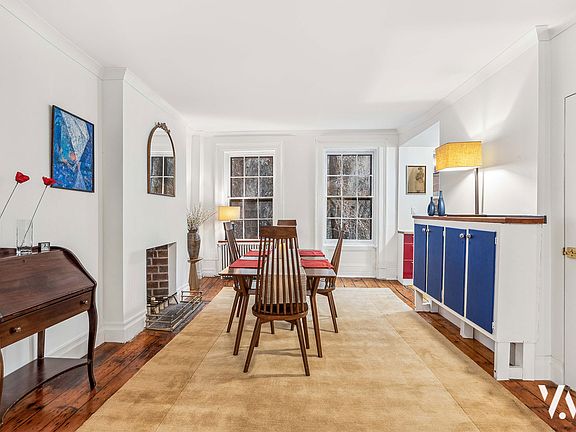 5th image of 751 Washington St #2