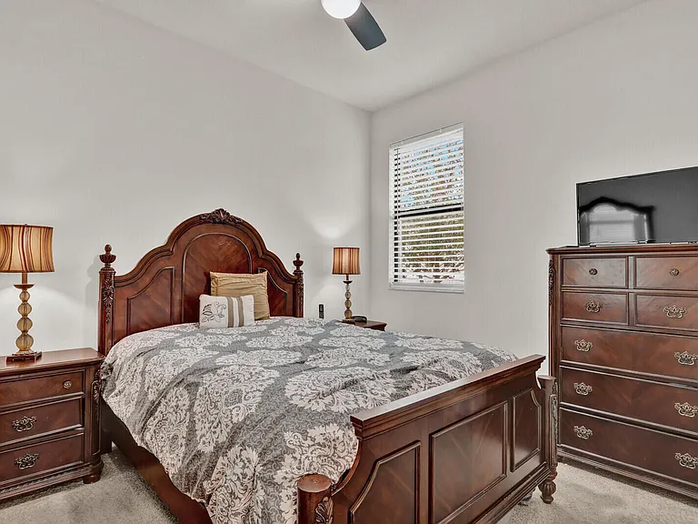 9204 SW Arco Way — Photo 33