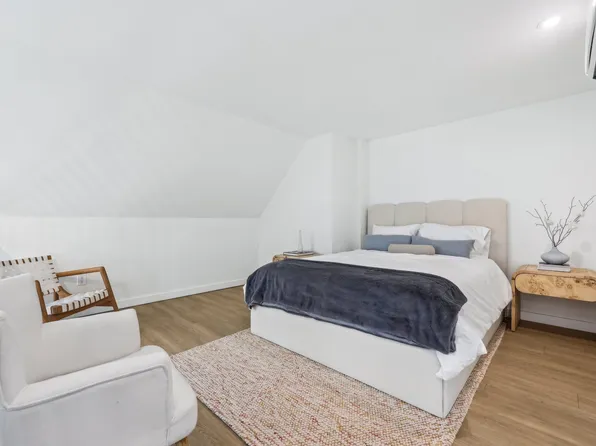 328 Pacific Avenue image 19 of 85