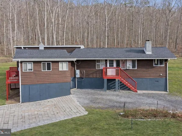 6856 Howellsville Rd, Boyce, VA 22620