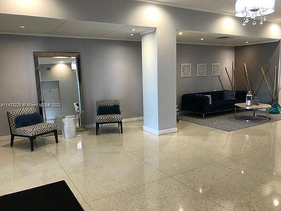 5th image of 1250 West Ave APT 14N