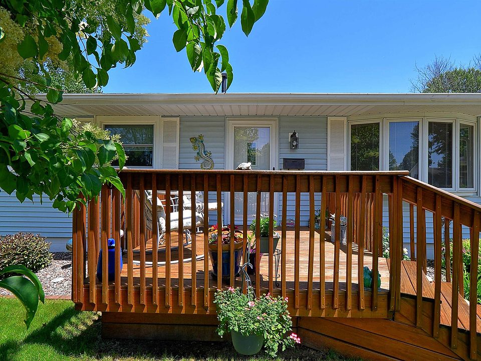 1529 12th St, Silvis, IL 61282 Zillow