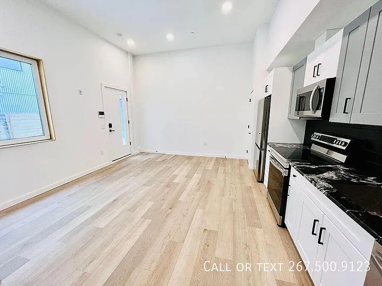 1309-11 Hope St #1 — Photo 1