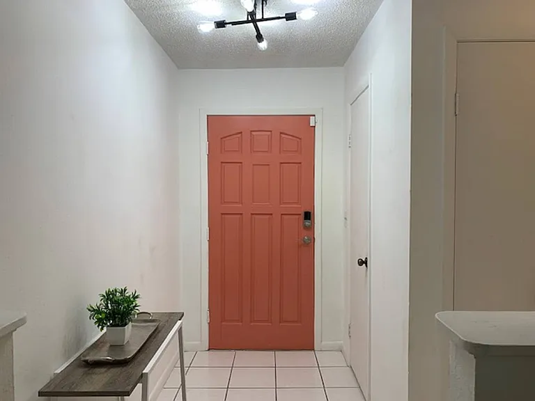 132 Hallmark Ave — Photo 4