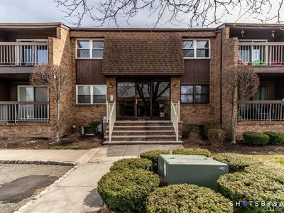 815 Sharon Garden Ct #815, Woodbridge, NJ, 07095