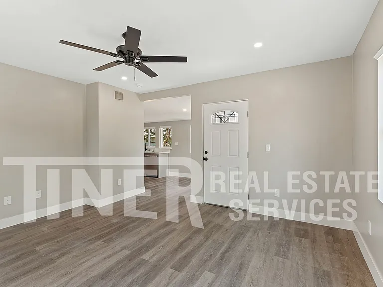 1006 Oakland Ave — Photo 9