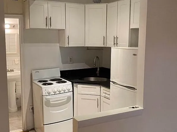 417 East 82nd Street image 2 of 4