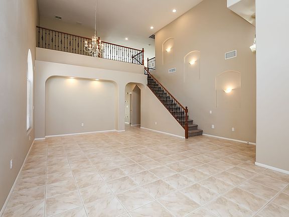 4th image of 11217 Playa Caribe Ave