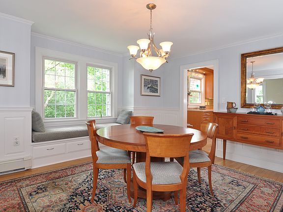 5th image of 86 Bellewood Ave