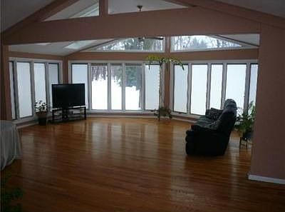 5th image of 17630 Briarcliff Ct