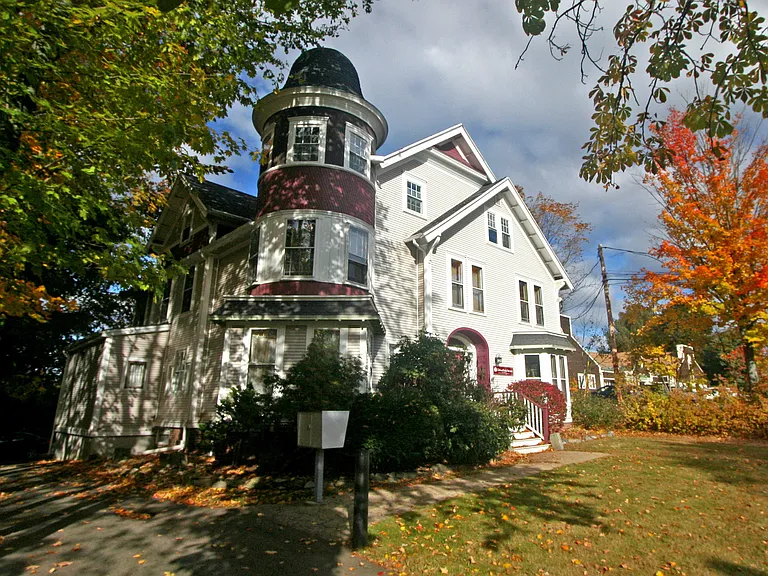 728 Central — Photo 31