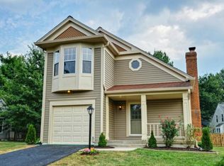 13525 Old Dairy Rd, Herndon, VA 20171