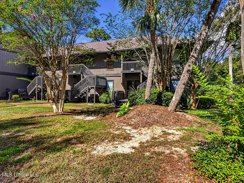 106 Lanai Vlg