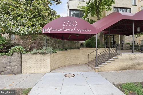 2720 Wisconsin Ave NW #302 Photo 1