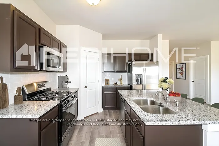 1230 Lakeview Dr — Photo 3