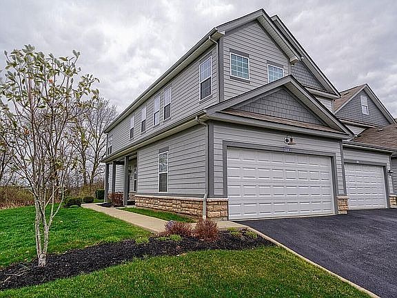 1st image of 610 Redwood Ln