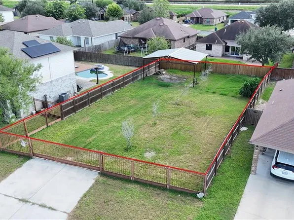 2110 E Hibiscus Ave, Hidalgo, TX 78557