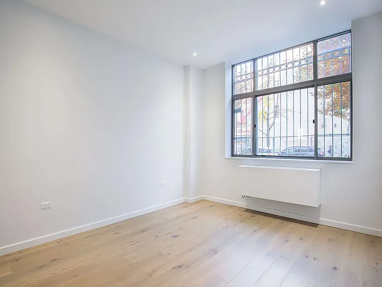 10 Rutgers St #1C — Photo 1