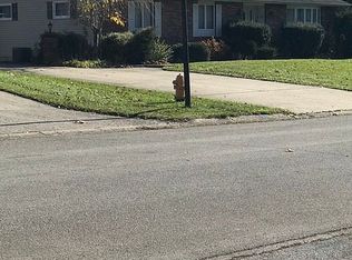 1365 Park Hill Dr, Huntington, IN 46750