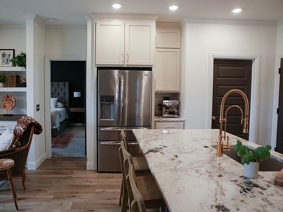 5th image of 11611 Carefree Ln