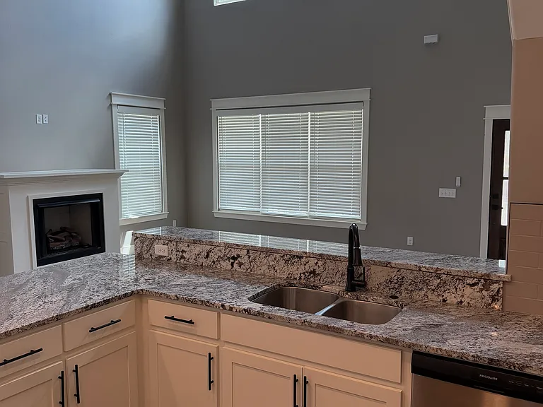 7661 W Gibbs Rd — Photo 5