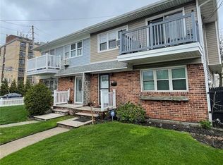 65-05 Beach Channel Dr, Arverne, NY 11692