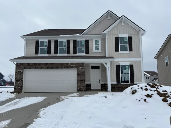 932 Stonehaven Dr E, Indianapolis, IN 46239
